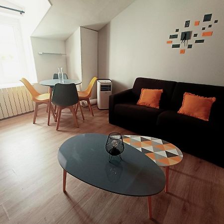 "Le Petit Paradis" Au Centre Ville D'オヨナックス エクステリア 写真
