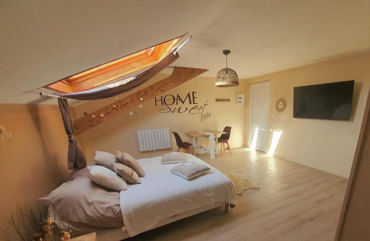 "Le Petit Paradis" Au Centre Ville D'オヨナックス エクステリア 写真